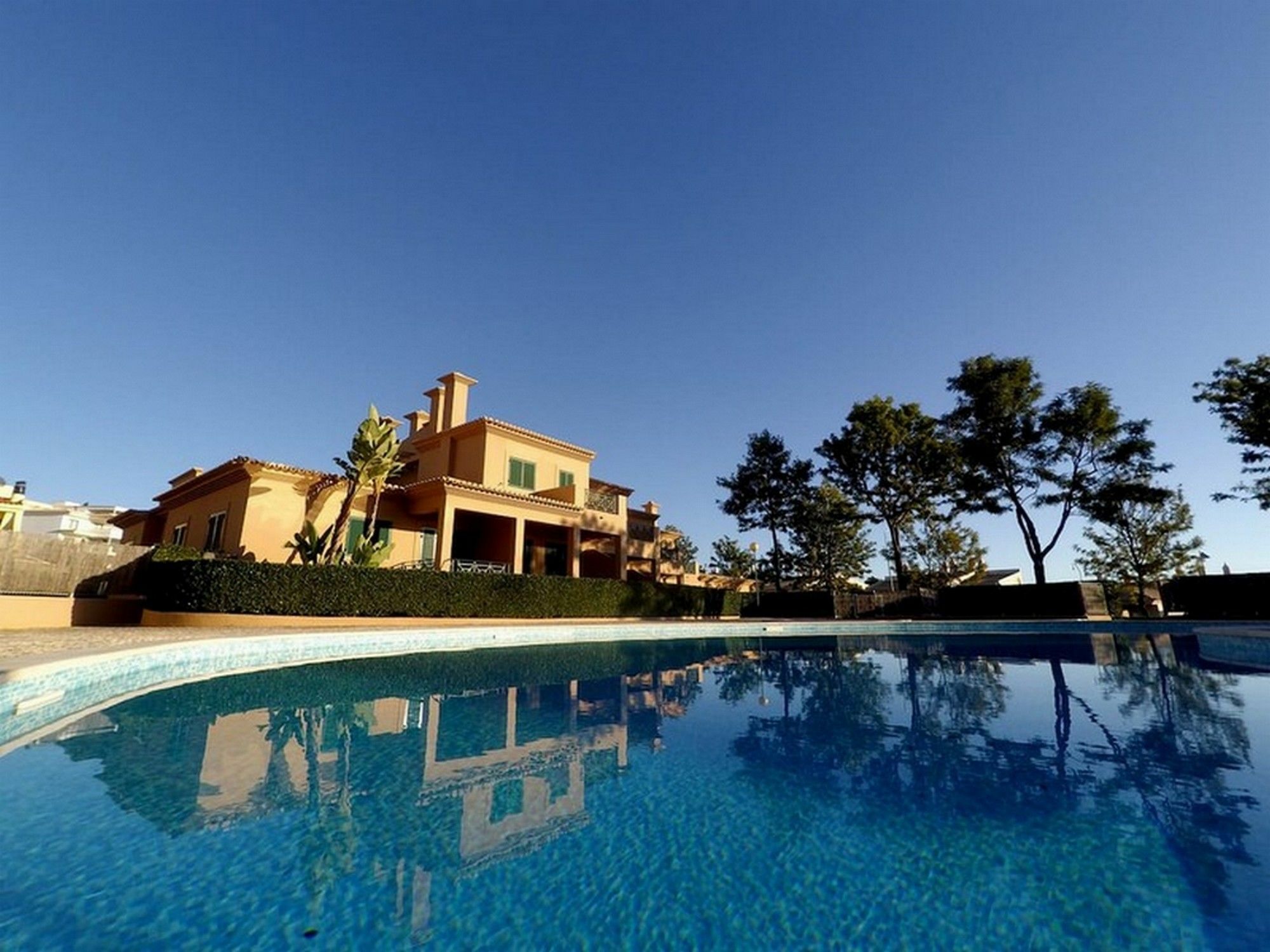 Roofed Villa In Albufeira With Private Swimming Pool 奥霍斯德古阿 外观 照片